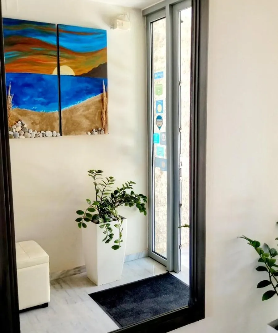 Vesperi Studios & Apartments  Rethymno (Crete)