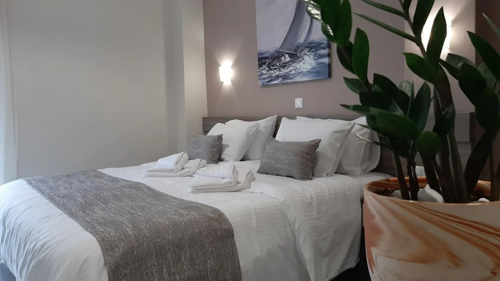 Vesperi Studios & Apartments Rethymno (Crete)