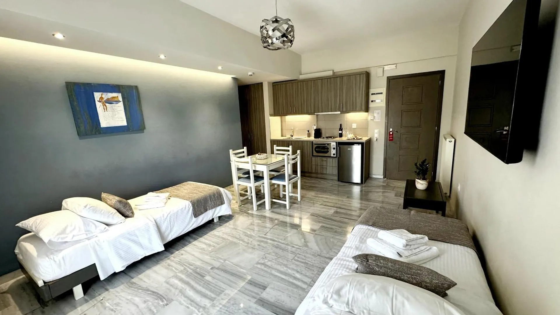 Vesperi Studios & Apartments