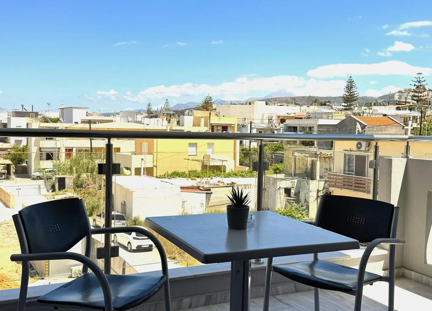 Vesperi Studios & Apartments