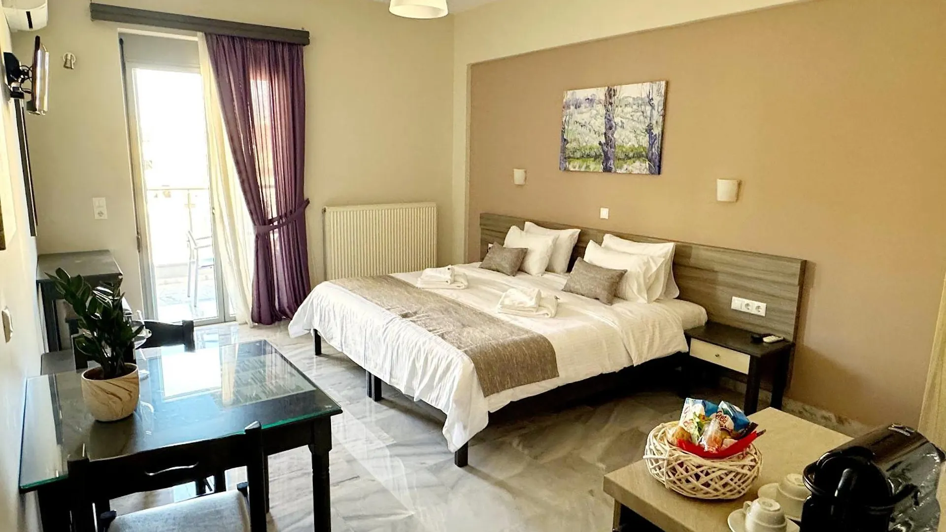 Vesperi Studios & Apartments