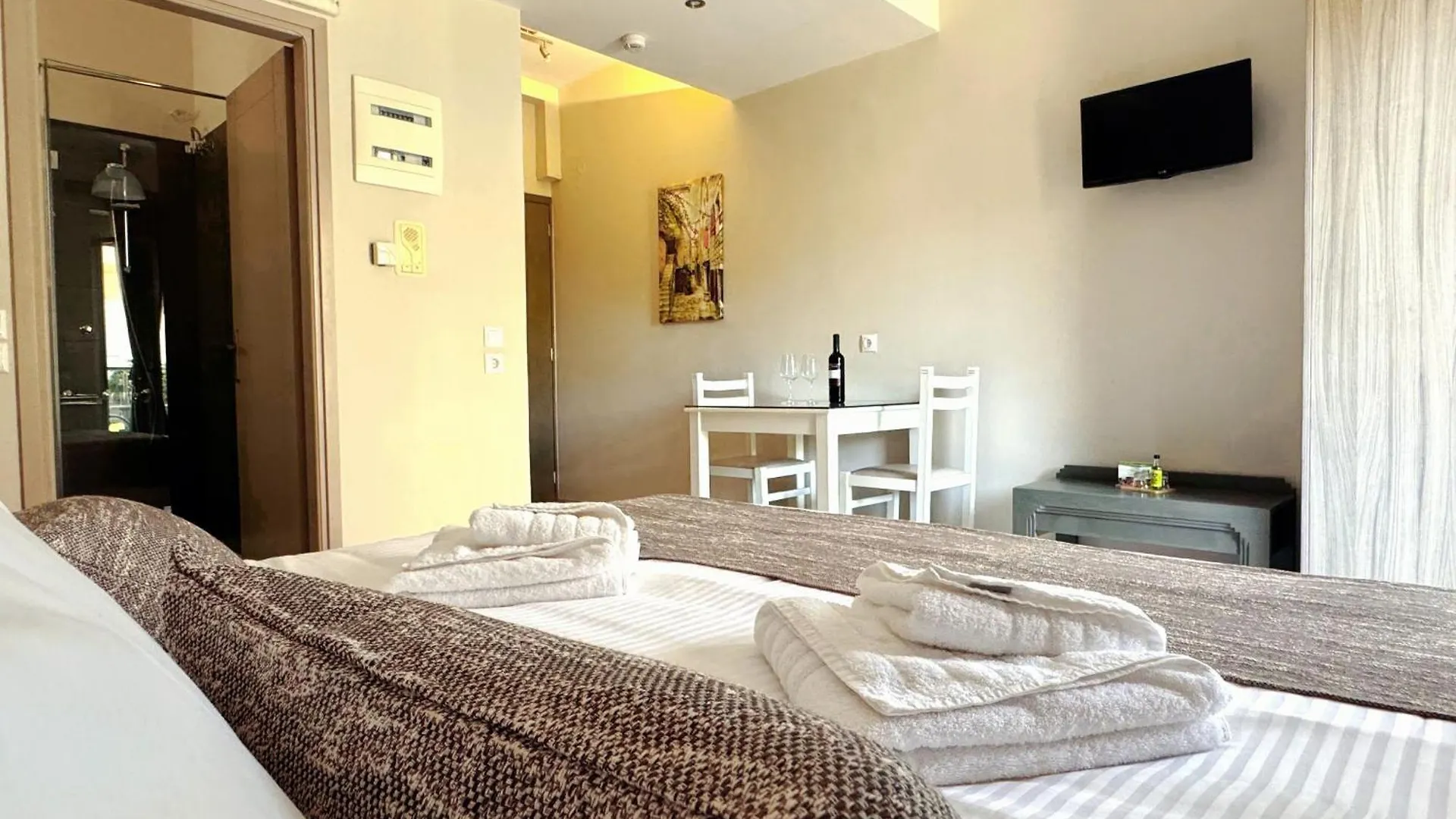 Vesperi Studios & Apartments Greece