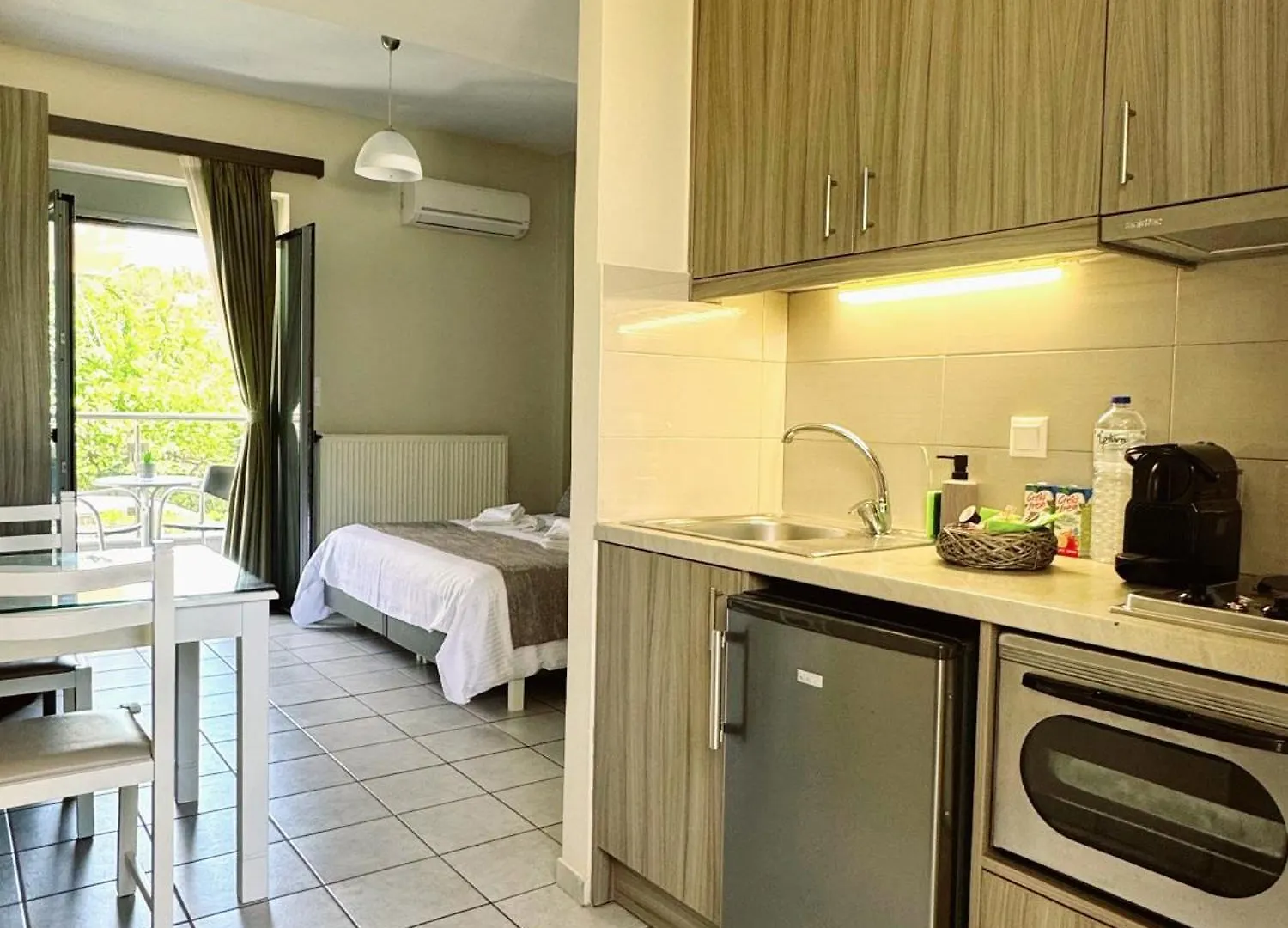 Vesperi Studios & Apartments 0*, Rethymno (Crete) Greece