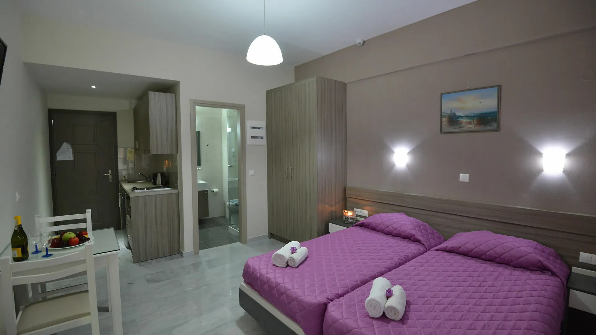 Vesperi Studios & Apartments